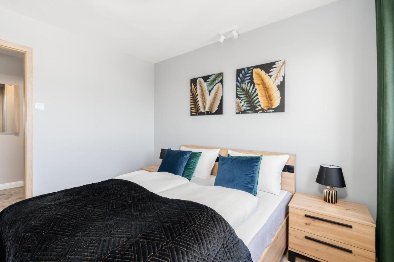 Stylish Apartment Near Wroclavia For 4 Guests By Noclegi Renters Βρότσλαβ Εξωτερικό φωτογραφία